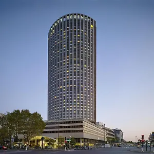 **** Hotel Hyatt Regency Etoile Francia